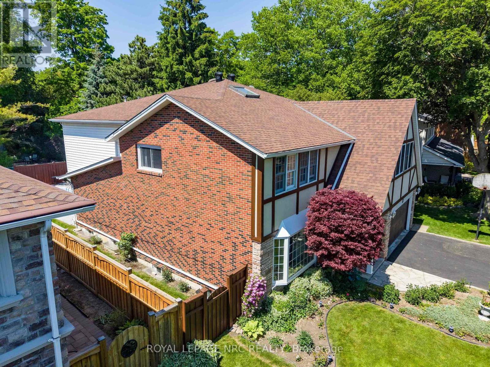 1273 Winding Trail, Mississauga, Ontario  L4Y 2T9 - Photo 3 - W13248556