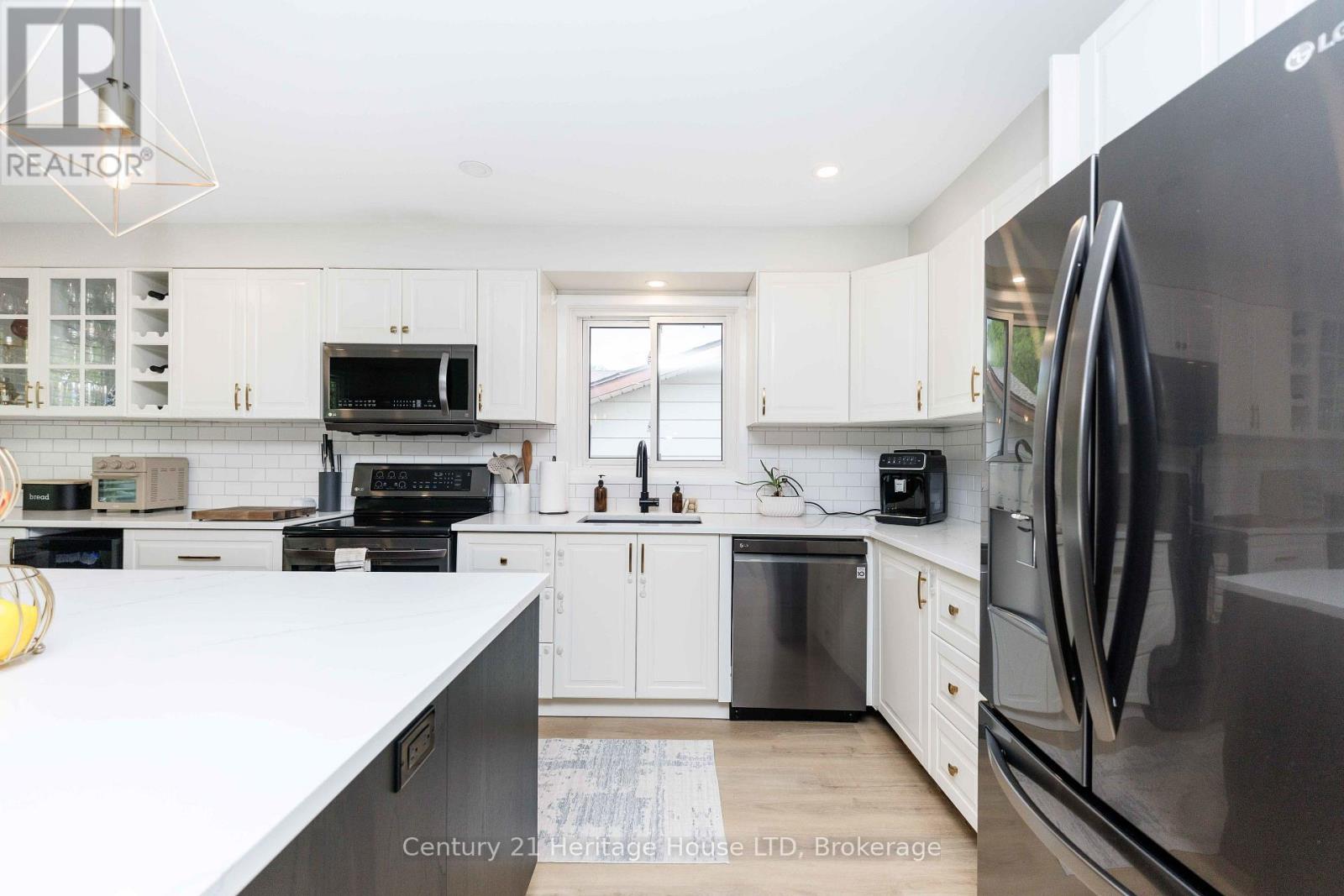 6046 Eldorado Avenue, Niagara Falls, Ontario  L2H 2E7 - Photo 9 - X13248398