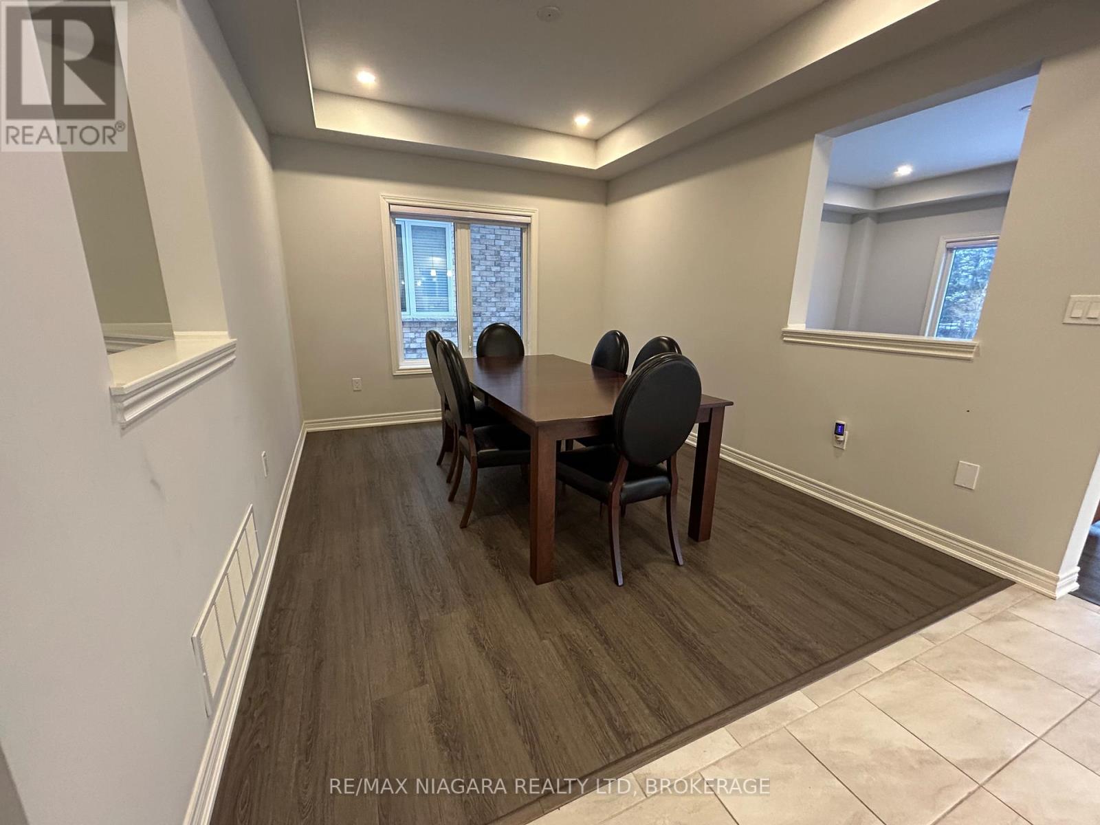 3596 Carolinia Court, Fort Erie, Ontario  L0S 1N0 - Photo 13 - X13248514