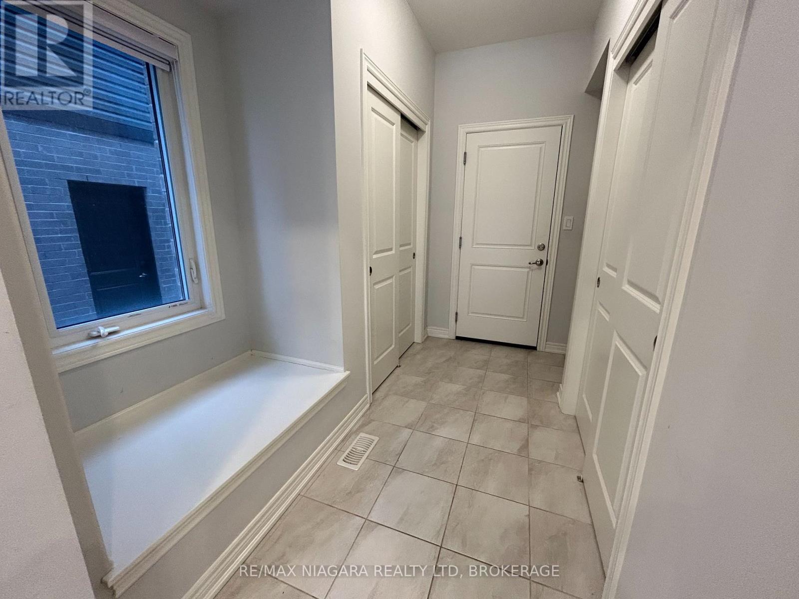 3596 Carolinia Court, Fort Erie, Ontario  L0S 1N0 - Photo 14 - X13248514
