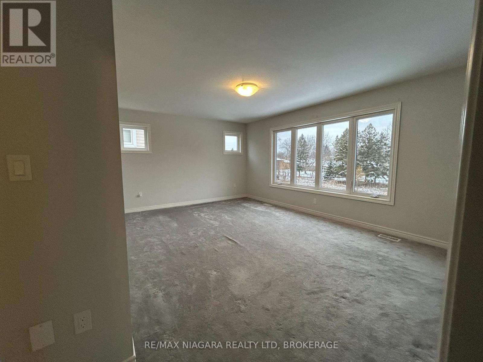 3596 Carolinia Court, Fort Erie, Ontario  L0S 1N0 - Photo 16 - X13248514