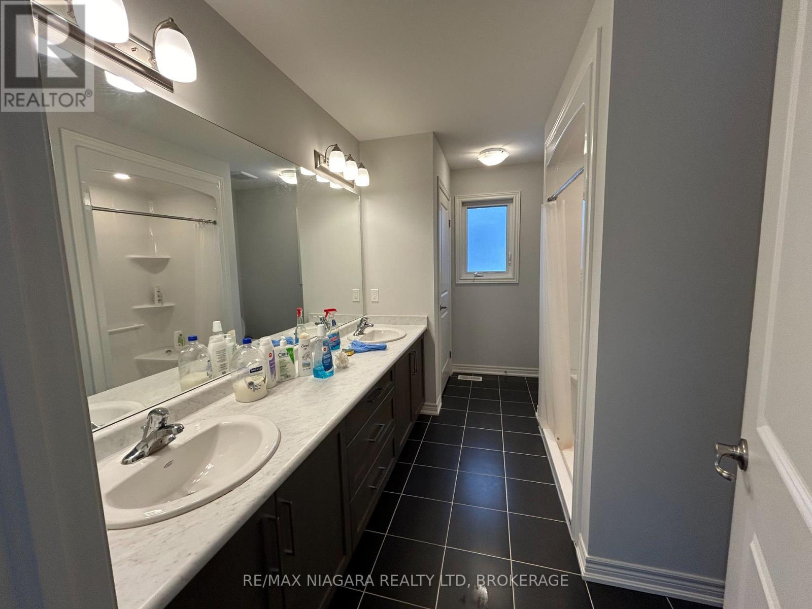 3596 Carolinia Court, Fort Erie, Ontario  L0S 1N0 - Photo 18 - X13248514