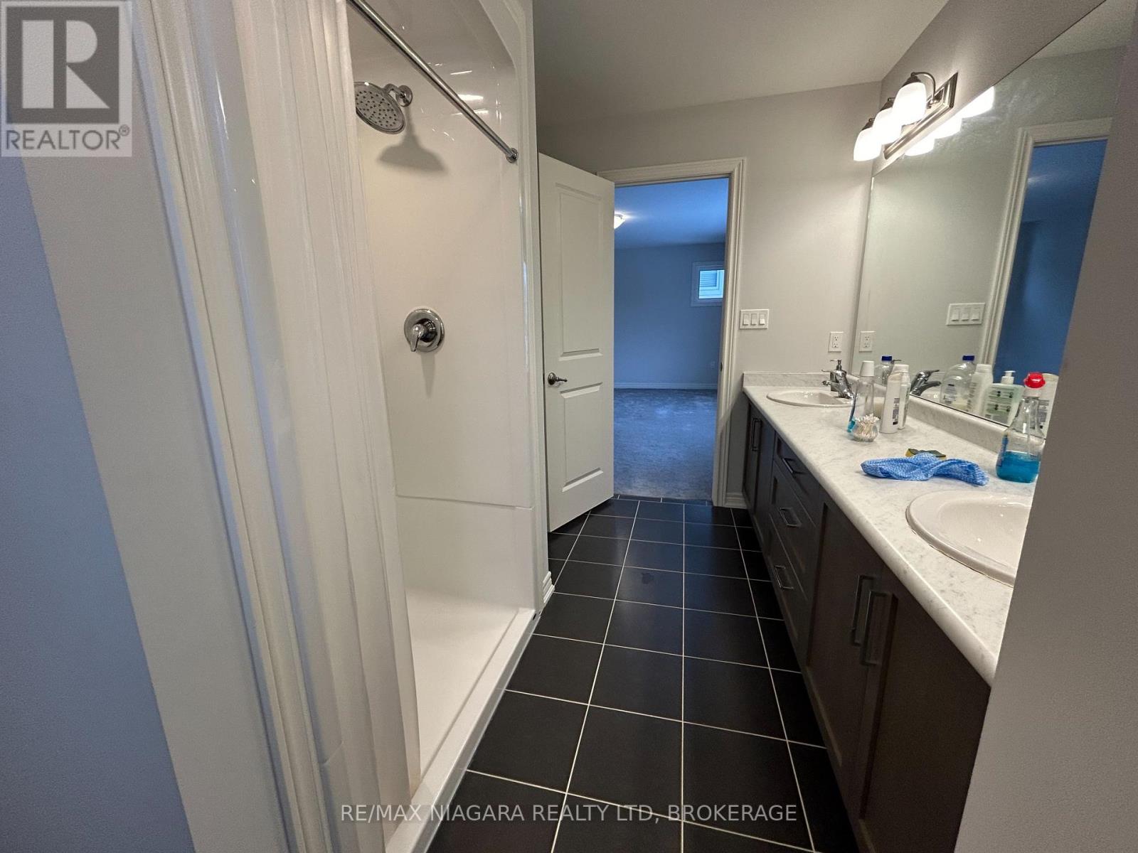 3596 Carolinia Court, Fort Erie, Ontario  L0S 1N0 - Photo 19 - X13248514