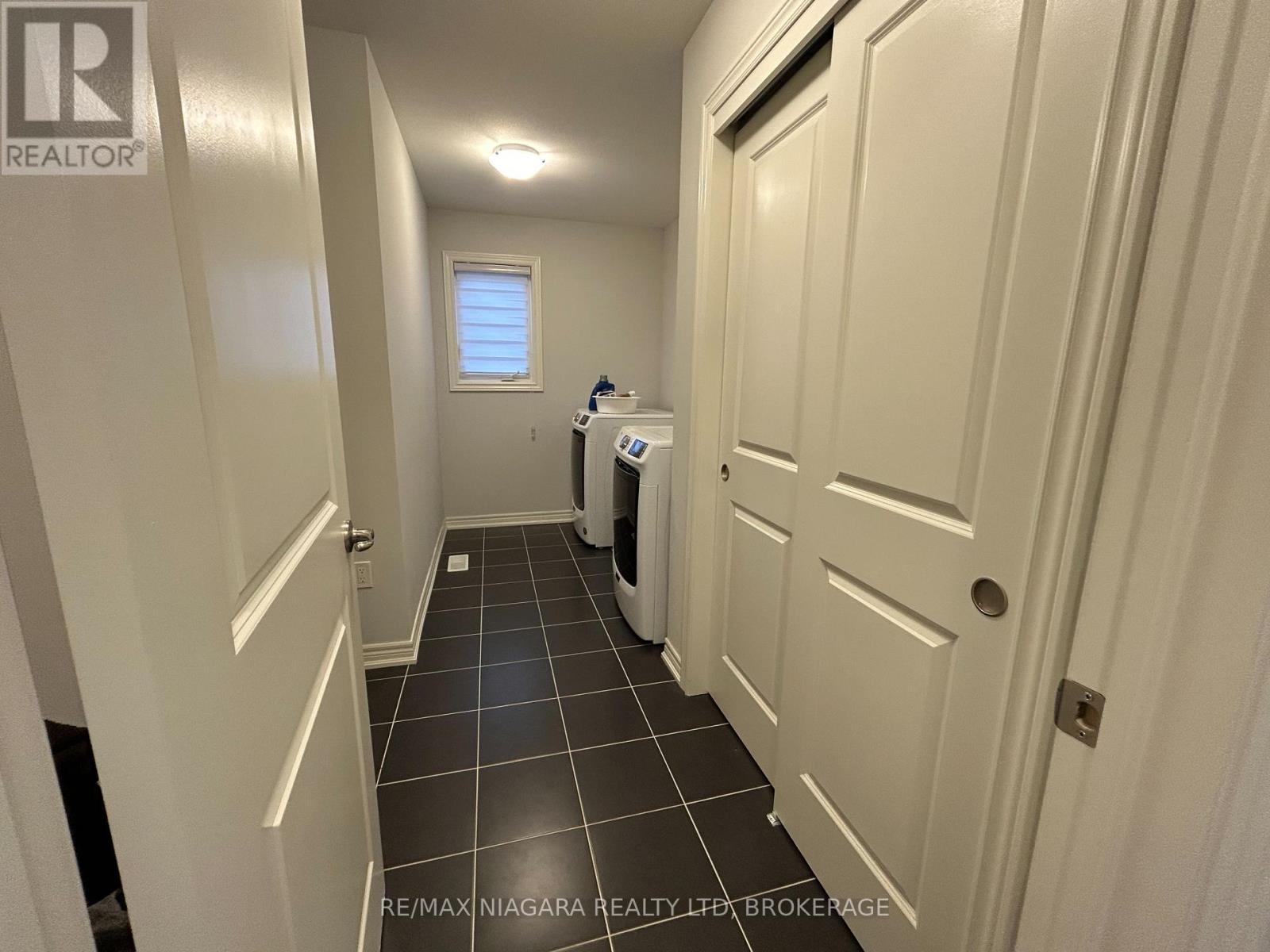 3596 Carolinia Court, Fort Erie, Ontario  L0S 1N0 - Photo 26 - X13248514