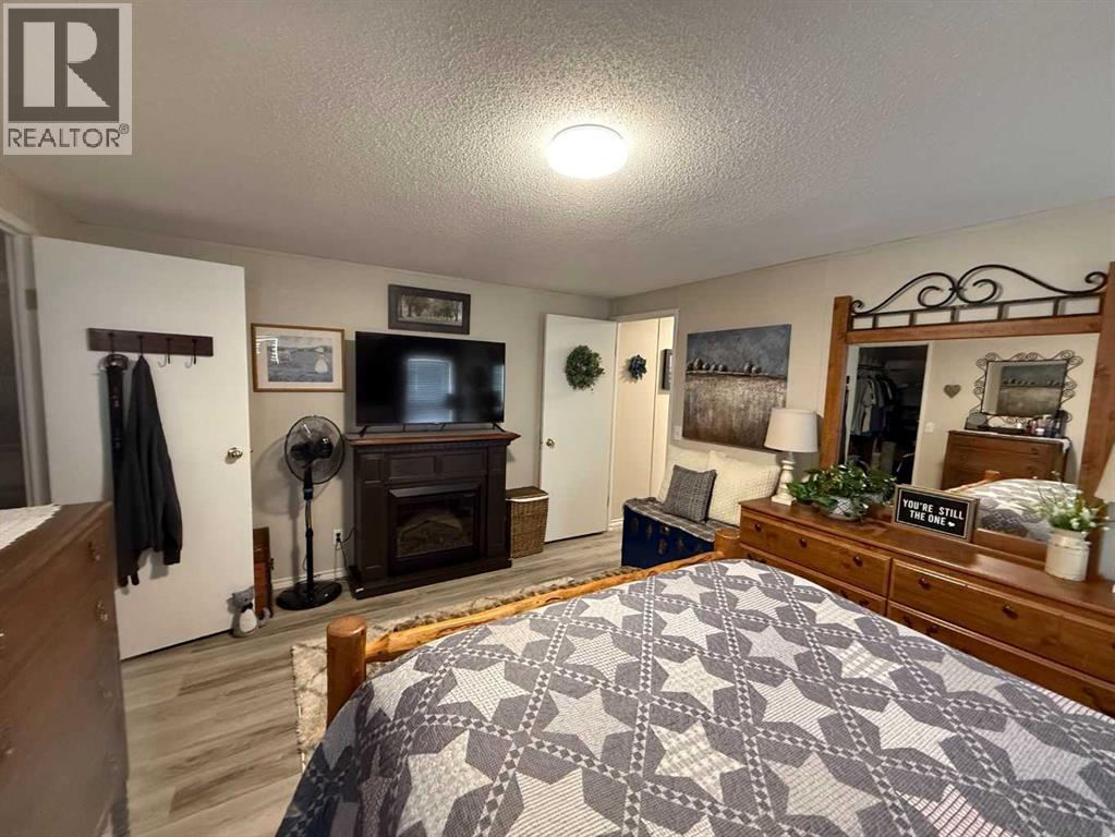 11 Railway Avenue, Duchess, Alberta  t1R 0Z0 - Photo 23 - A2316091
