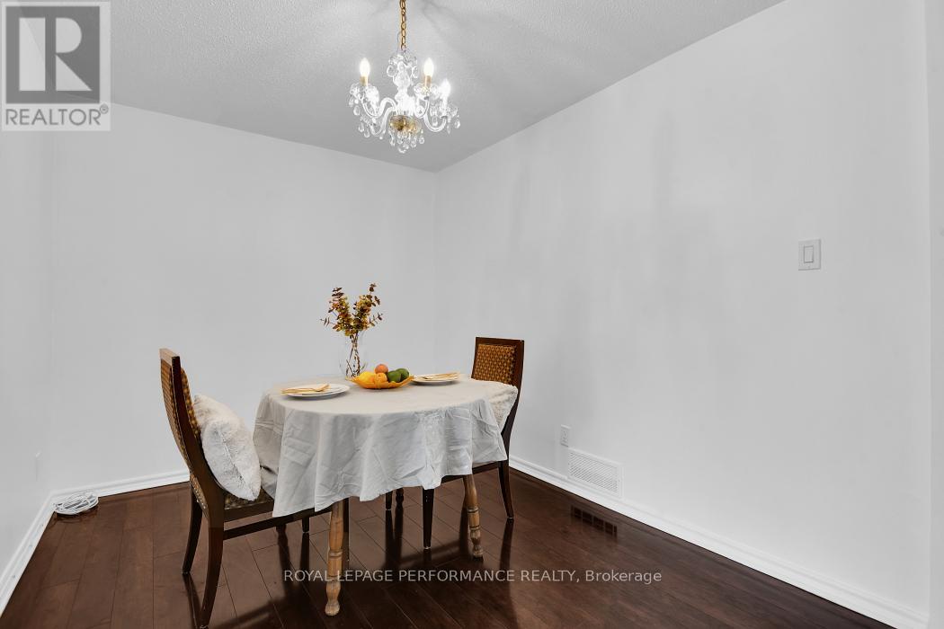 1743 Heatherington Road, Ottawa, Ontario  K1V 8T8 - Photo 13 - X13234950