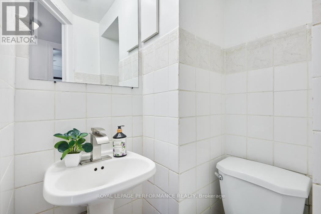 1743 Heatherington Road, Ottawa, Ontario  K1V 8T8 - Photo 18 - X13234950
