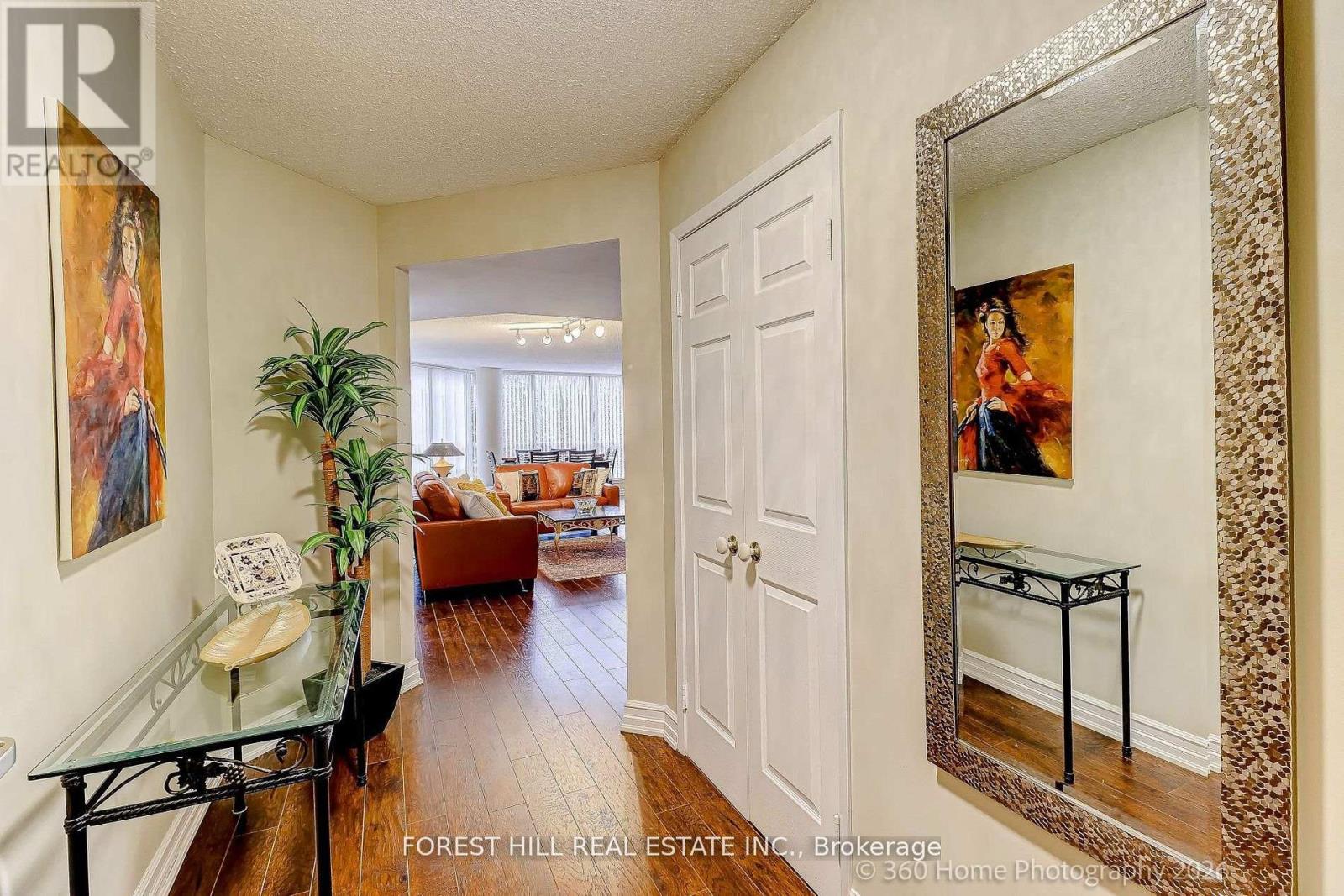 204 - 45 Kingsbridge Garden Circle, Mississauga, Ontario  L5R 3K4 - Photo 5 - W13230296