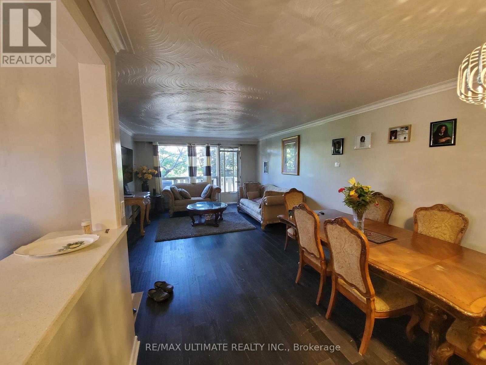 #2 - 23 Elway Court, Toronto, Ontario  M6B 2N7 - Photo 7 - W13242962