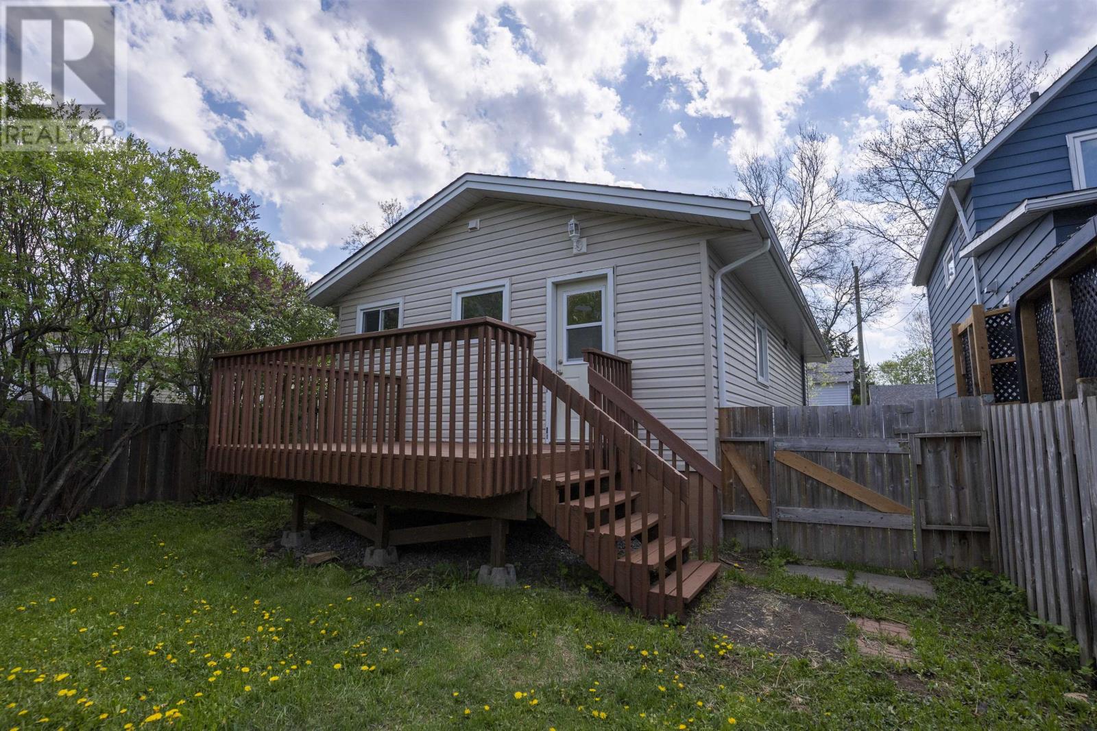 138 Windemere Ave. S., Thunder Bay, Ontario  P7A 6B4 - Photo 3 - TB2601368