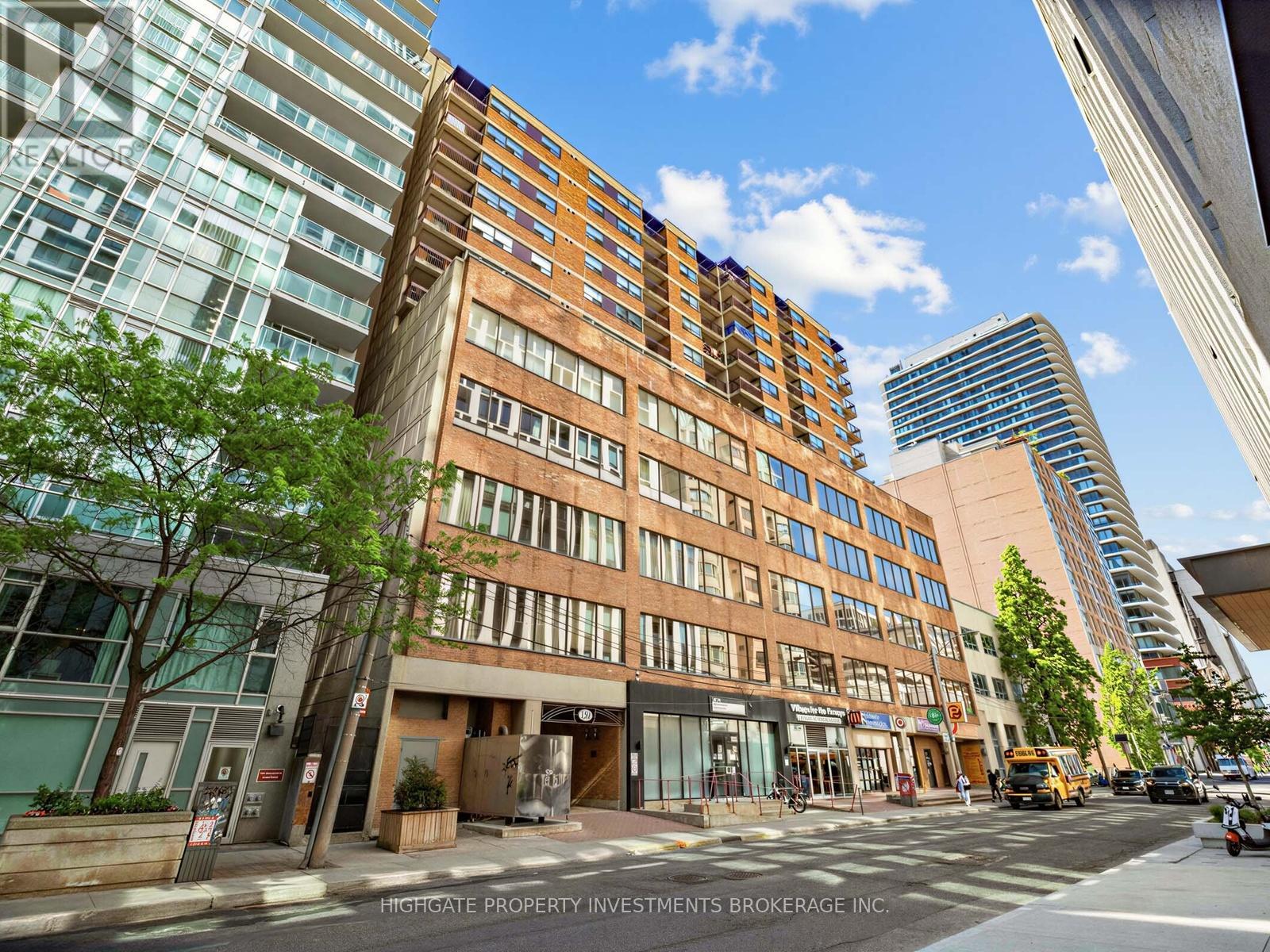 902 - 120 ST PATRICK STREET, Toronto, Ontario