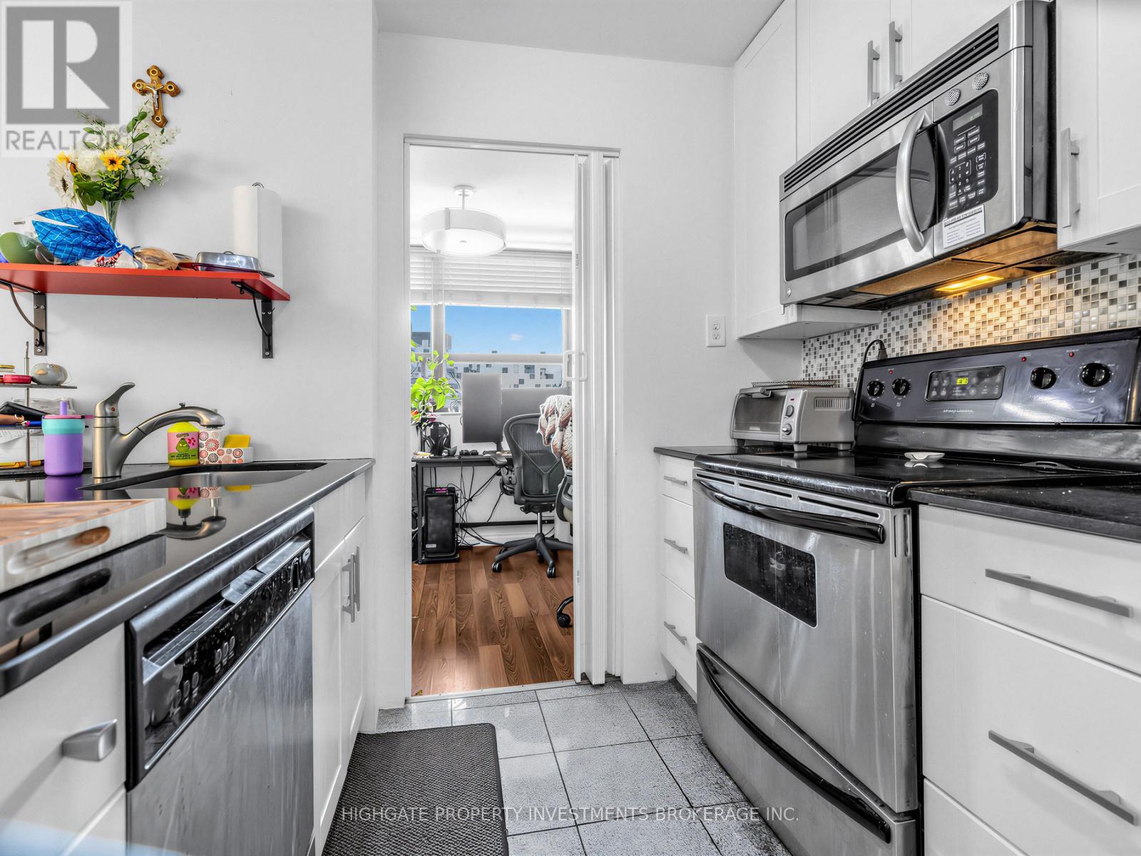 902 - 120 St Patrick Street, Toronto, Ontario  M5T 2X7 - Photo 10 - C13248274