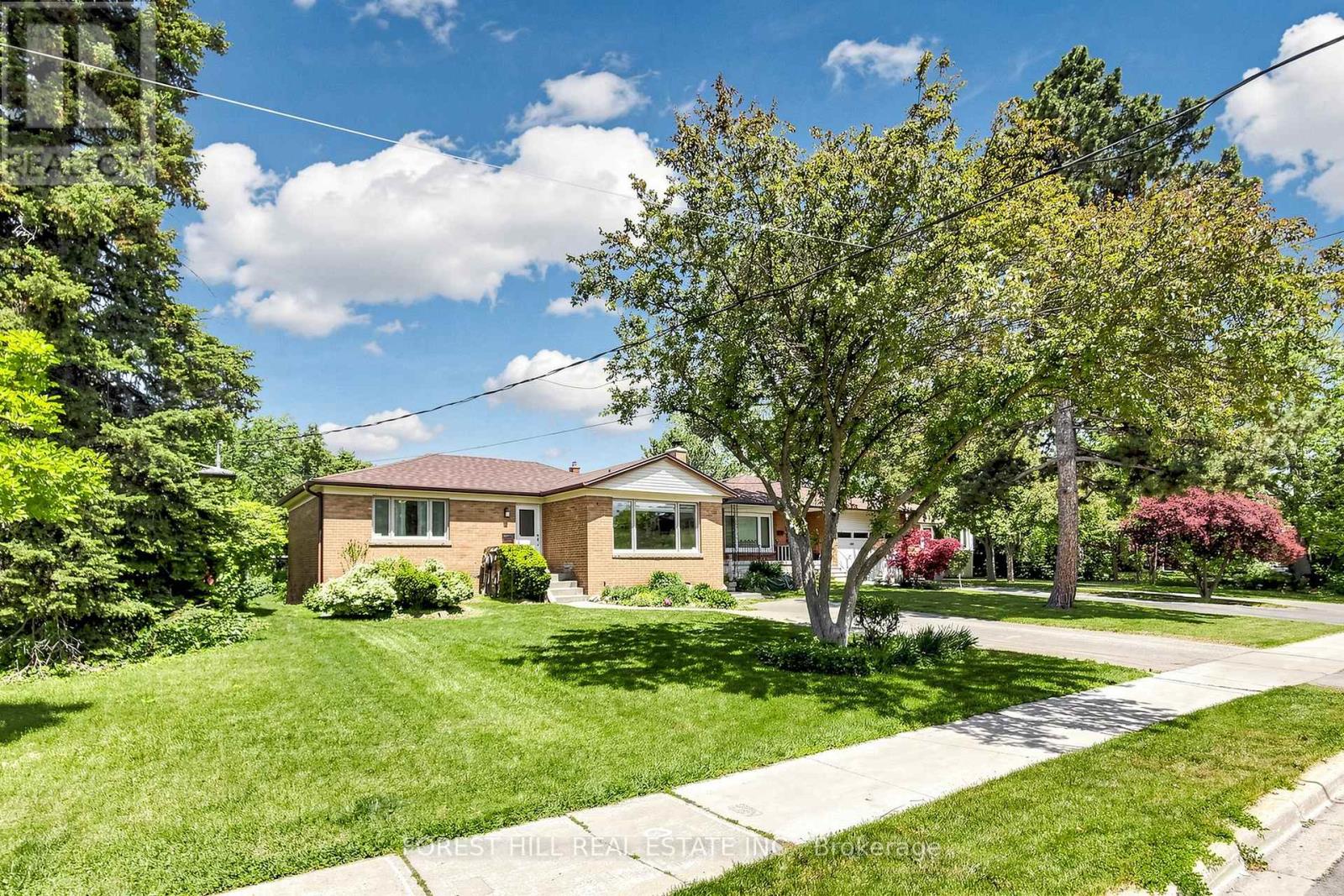 308 Hendon Avenue, Toronto, Ontario  M2M 1B2 - Photo 3 - C13248408