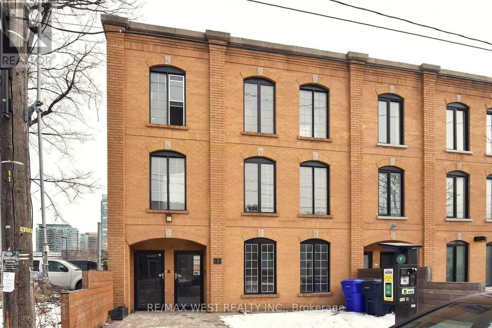 31 ATLANTIC AVENUE, Toronto, Ontario