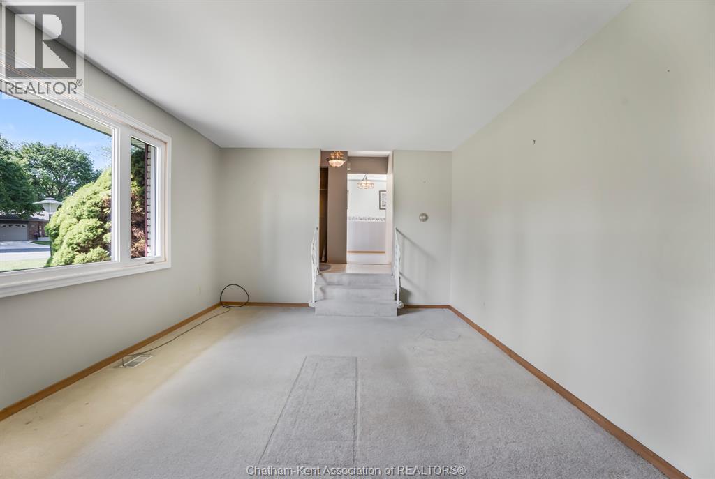 115 Parkwood Drive, Chatham, Ontario  N7M 2B1 - Photo 13 - 26012921