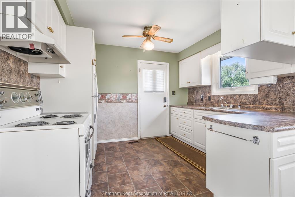 115 Parkwood Drive, Chatham, Ontario  N7M 2B1 - Photo 6 - 26012921