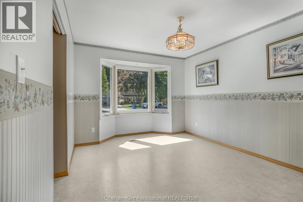 115 Parkwood Drive, Chatham, Ontario  N7M 2B1 - Photo 9 - 26012921