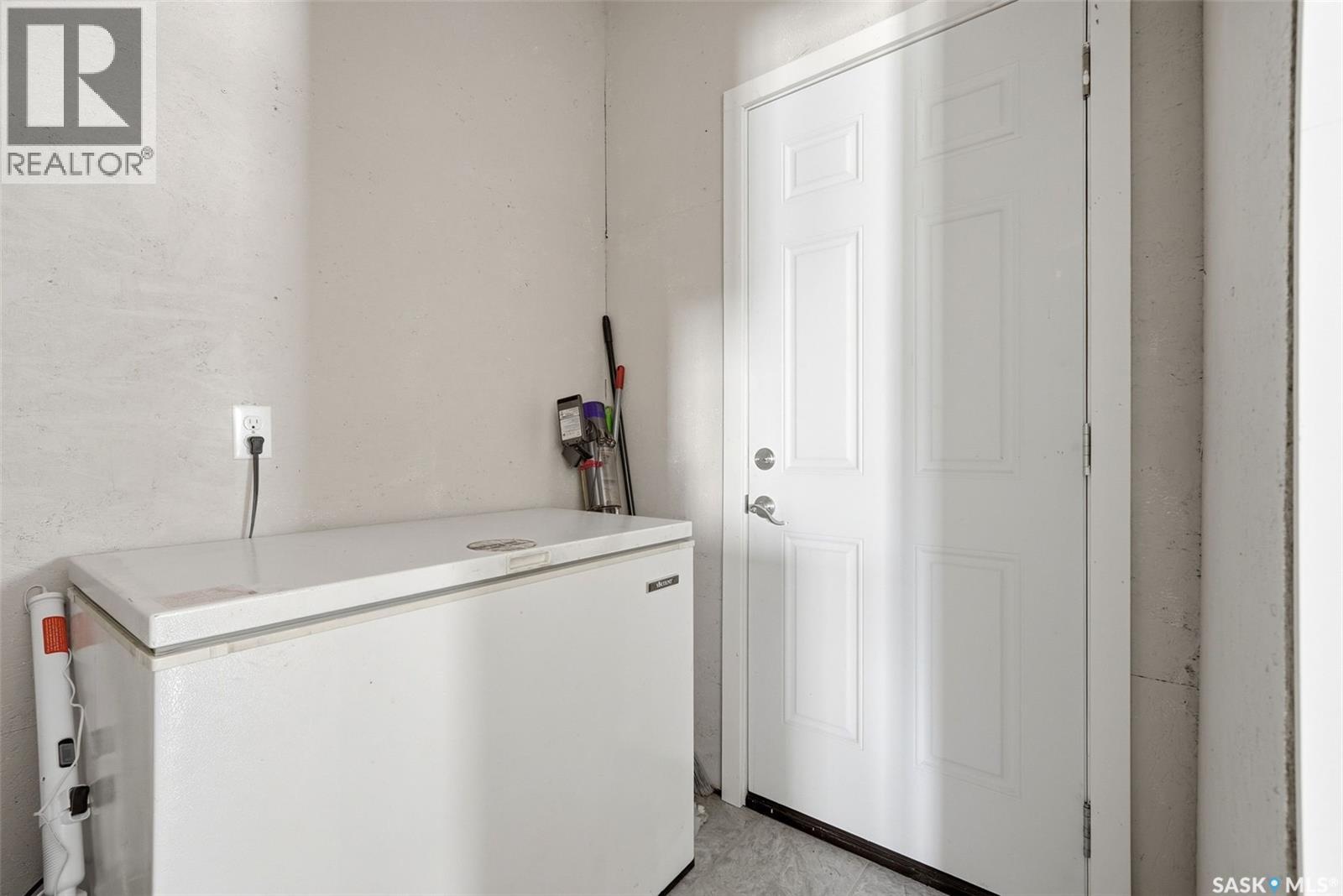 228 Nicoll Avenue, Regina Beach, Saskatchewan  S0G 4C0 - Photo 2 - SK038435
