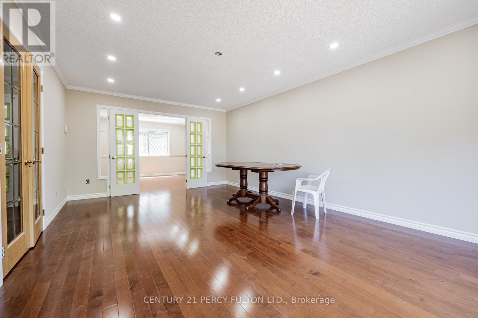 81 Ennisclare Place, Whitby, Ontario  L1R 1R9 - Photo 11 - E13248226