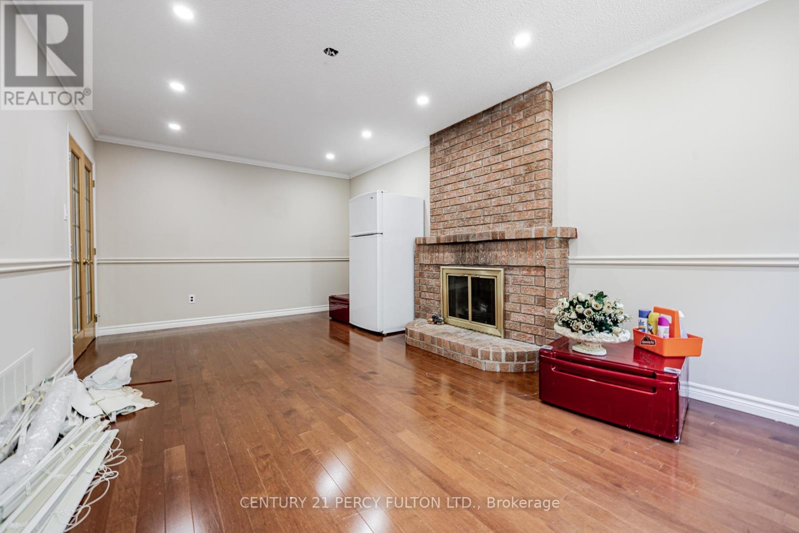 81 Ennisclare Place, Whitby, Ontario  L1R 1R9 - Photo 14 - E13248226