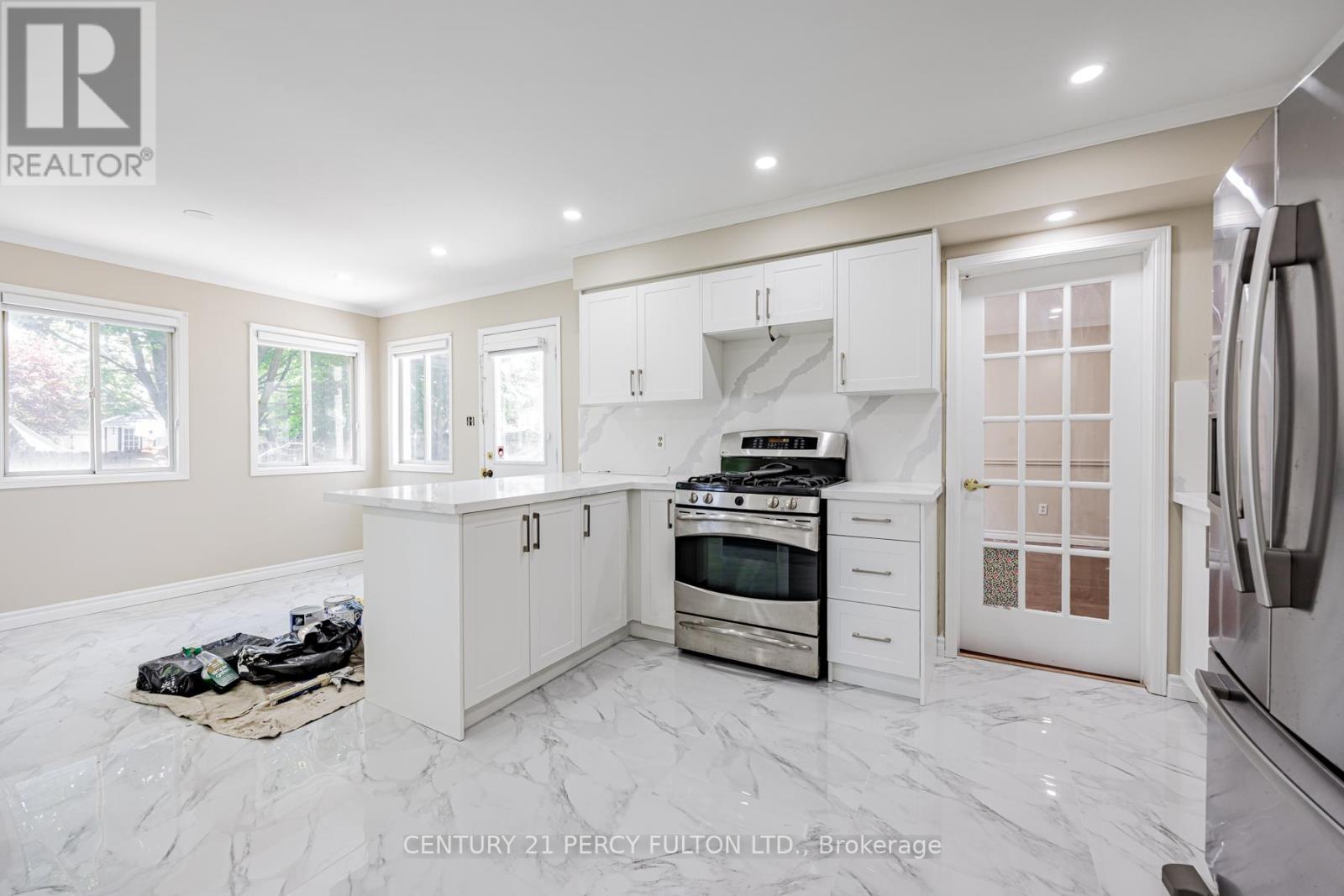 81 Ennisclare Place, Whitby, Ontario  L1R 1R9 - Photo 16 - E13248226