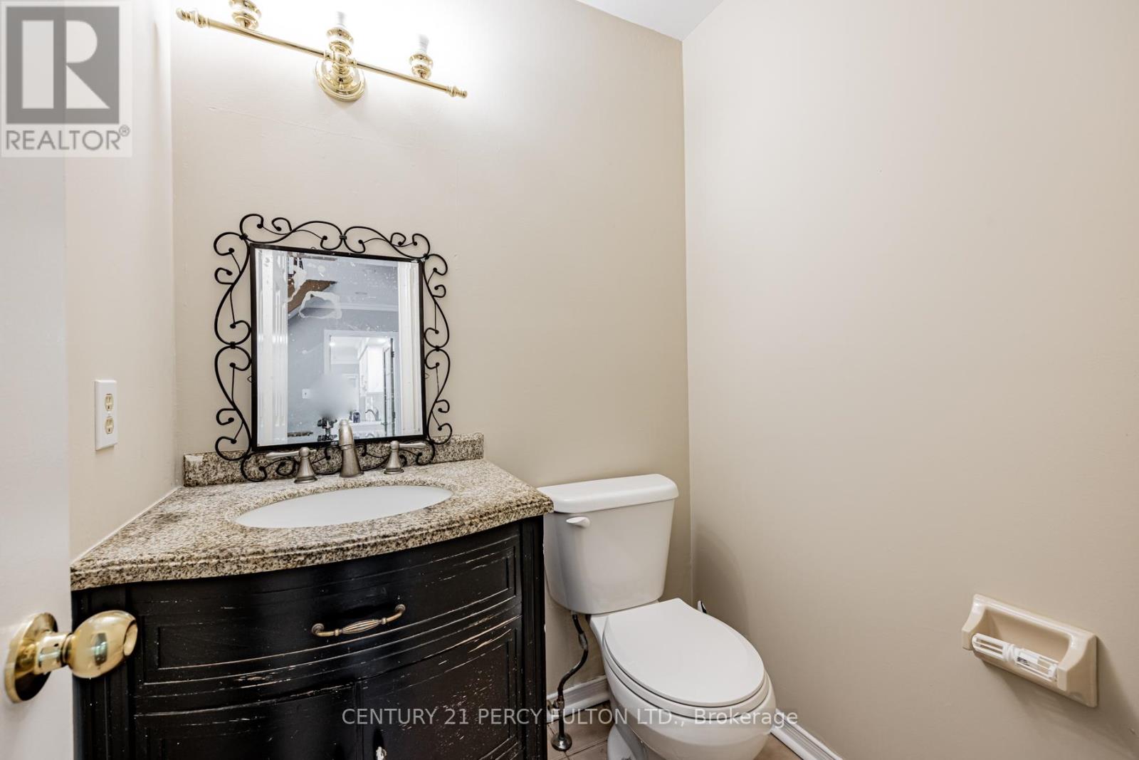 81 Ennisclare Place, Whitby, Ontario  L1R 1R9 - Photo 7 - E13248226