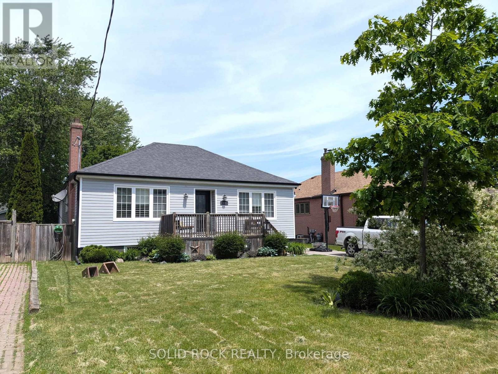 68 Cree Avenue, Toronto, Ontario  M1M 1Z6 - Photo 2 - E13248394