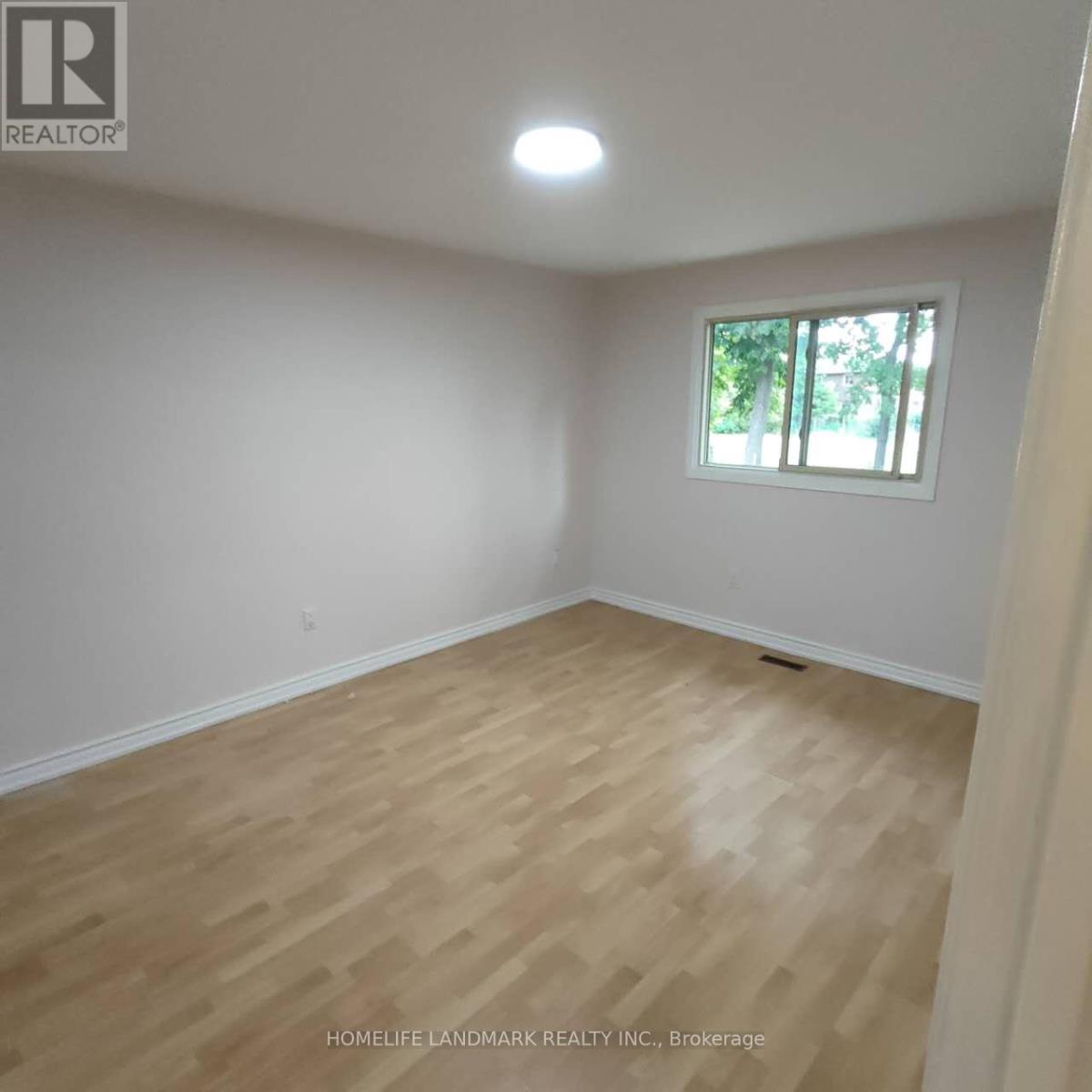 7 Firebrace Road, Toronto, Ontario  M1W 2Z3 - Photo 6 - E13248490
