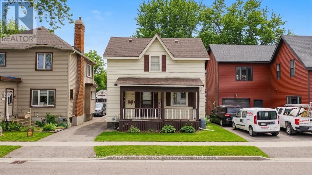 41 GODERICH STREET W, Huron East, Ontario