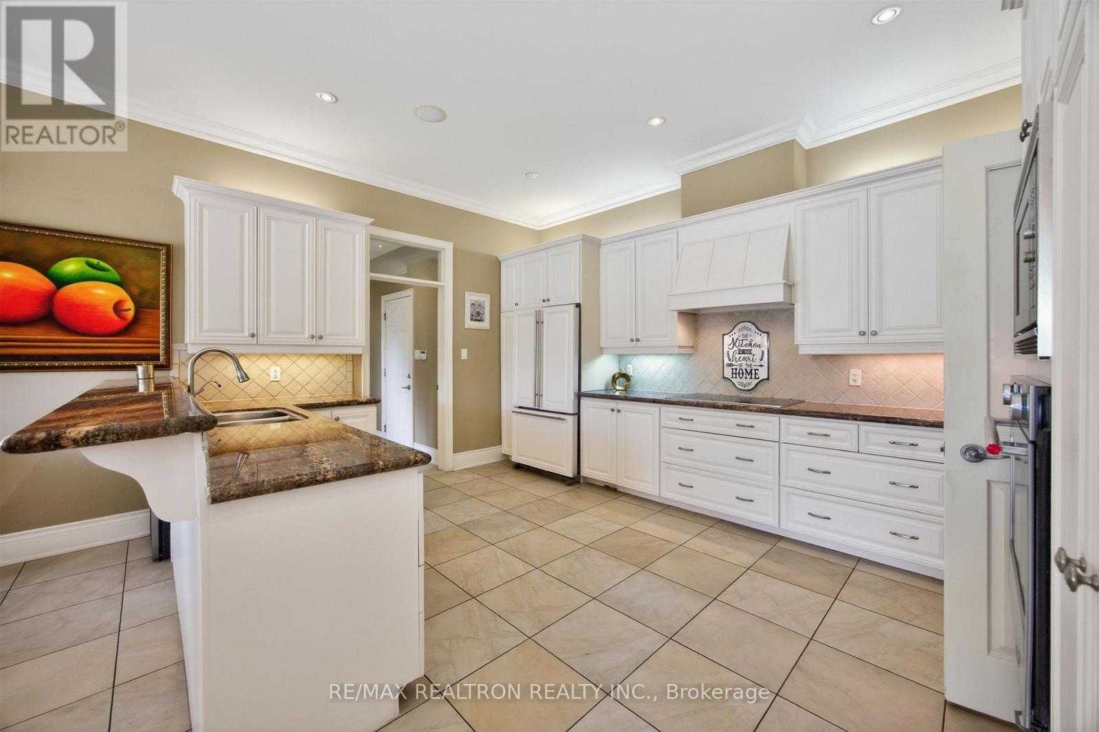 23 Fairbairn Gate, East Gwillimbury, Ontario  L0G 1R0 - Photo 14 - N13248564