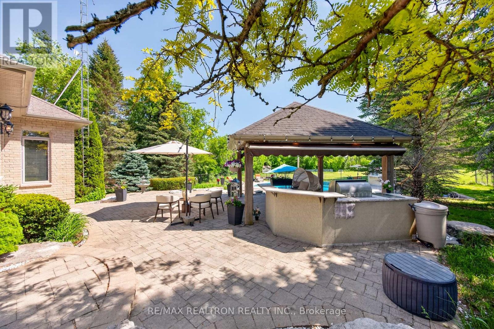 23 Fairbairn Gate, East Gwillimbury, Ontario  L0G 1R0 - Photo 37 - N13248564
