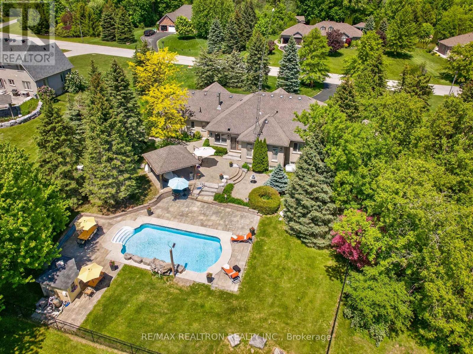 23 Fairbairn Gate, East Gwillimbury, Ontario  L0G 1R0 - Photo 43 - N13248564
