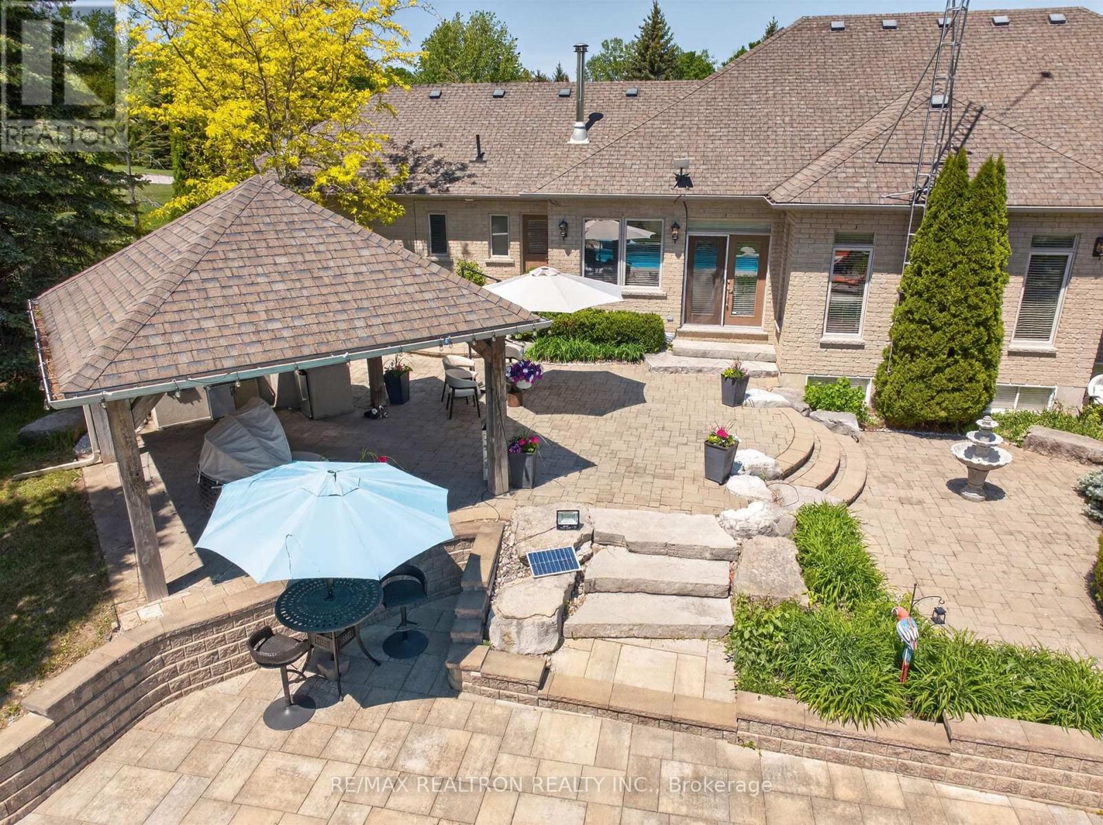 23 Fairbairn Gate, East Gwillimbury, Ontario  L0G 1R0 - Photo 47 - N13248564