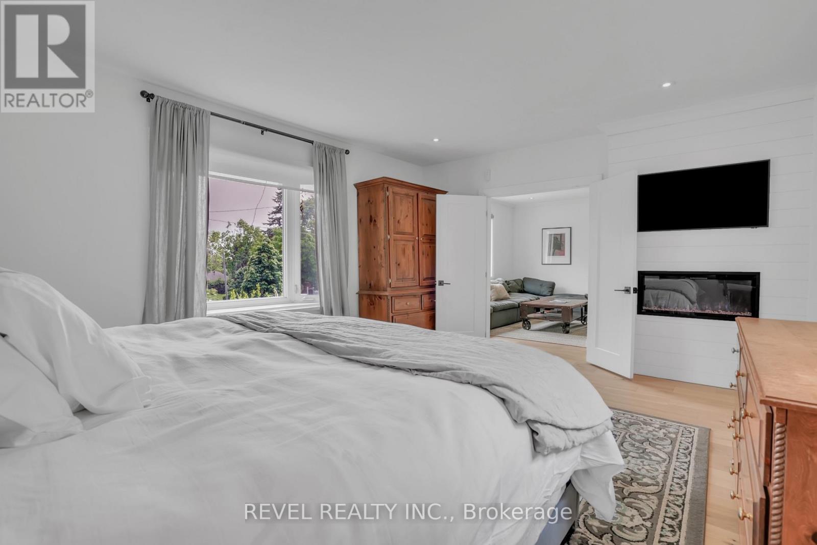 36 Dalton Street, Barrie (City Centre), Ontario  L4N 1M3 - Photo 12 - S13248472