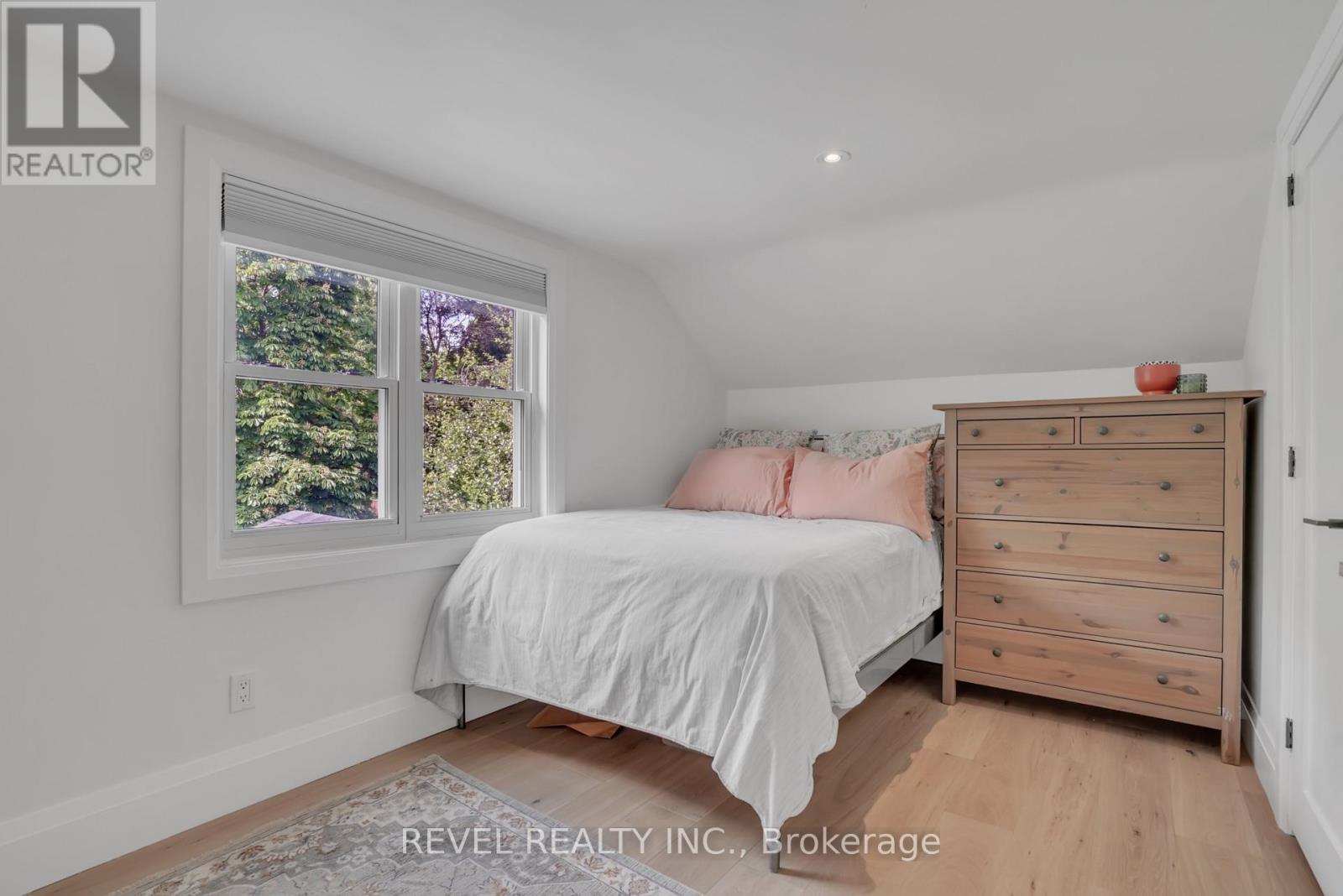 36 Dalton Street, Barrie (City Centre), Ontario  L4N 1M3 - Photo 28 - S13248472