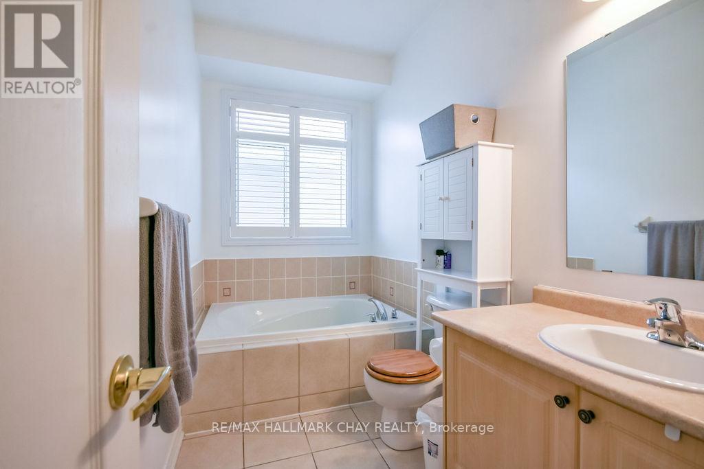 34 Meadowood Drive, Wasaga Beach, Ontario  L9Z 3B9 - Photo 18 - S13248520