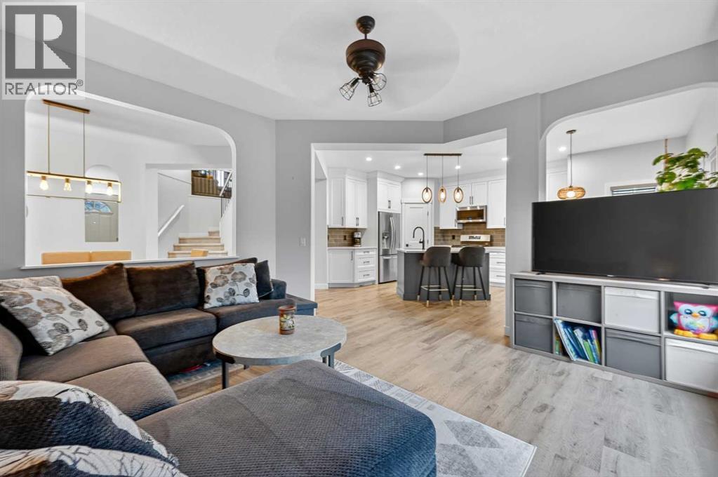 30 Douglasdale Point Se, Calgary, Alberta  T2Z 3A1 - Photo 14 - A2317886