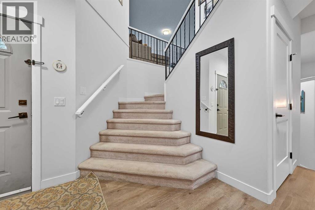 30 Douglasdale Point Se, Calgary, Alberta  T2Z 3A1 - Photo 17 - A2317886