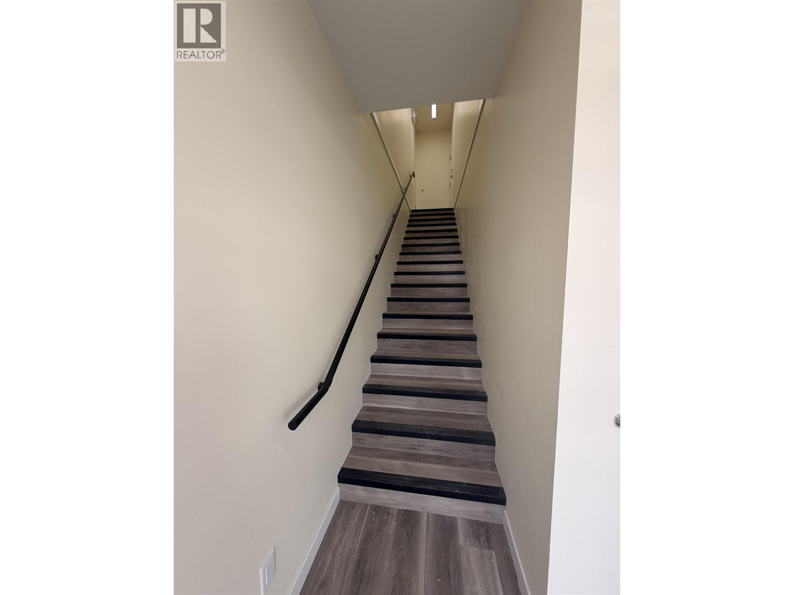 1130 1368 Kingsway Avenue, Port Coquitlam, British Columbia  V3C 6P4 - Photo 4 - C8075678