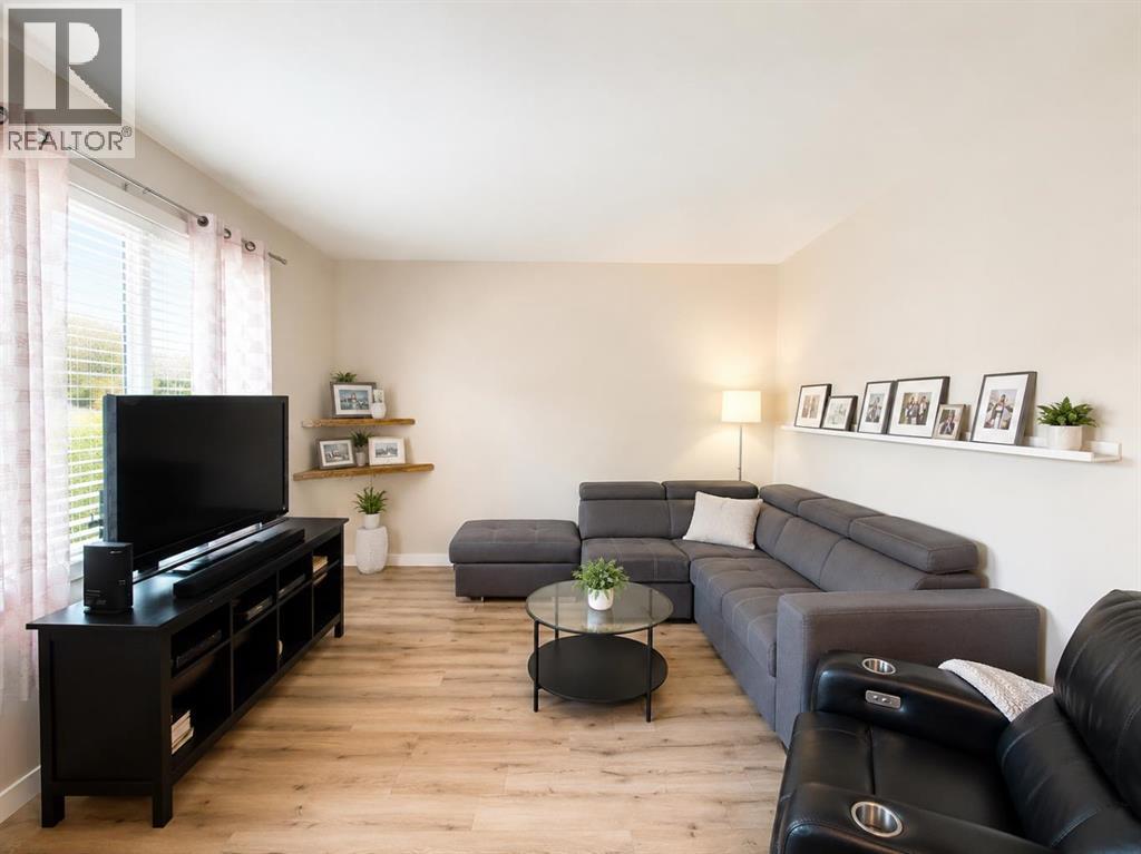 241 Agnes Short Place N, Lethbridge, Alberta  T1H 7G4 - Photo 6 - A2316837