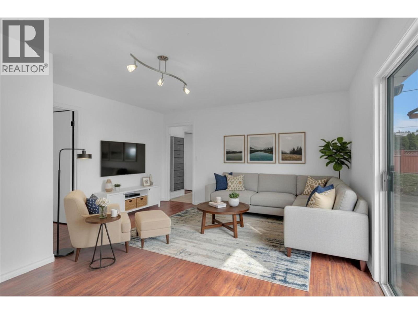 693 Paret Place, Kelowna, British Columbia  V1W 2K6 - Photo 19 - 10382187