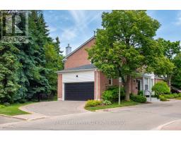 7 TAMARACK CIRCLE, Toronto, Ontario