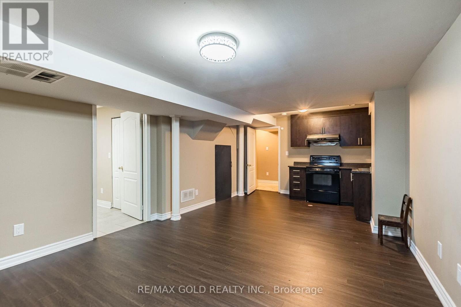 34 Worthington Avenue, Brampton, Ontario  L7A 1M9 - Photo 31 - W13248368
