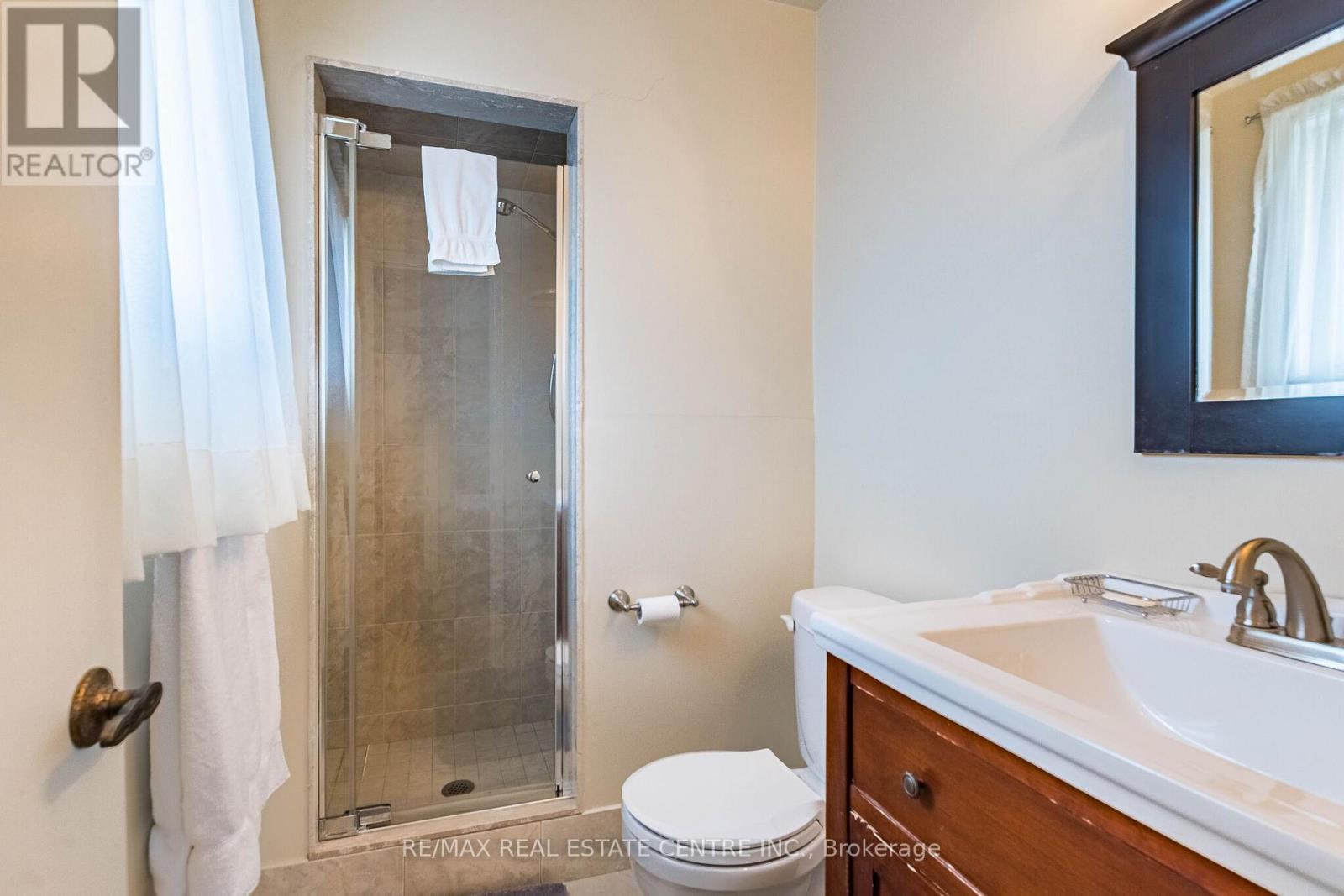 202 Whitchurch Mews, Mississauga, Ontario  L5A 4B3 - Photo 19 - W13248548
