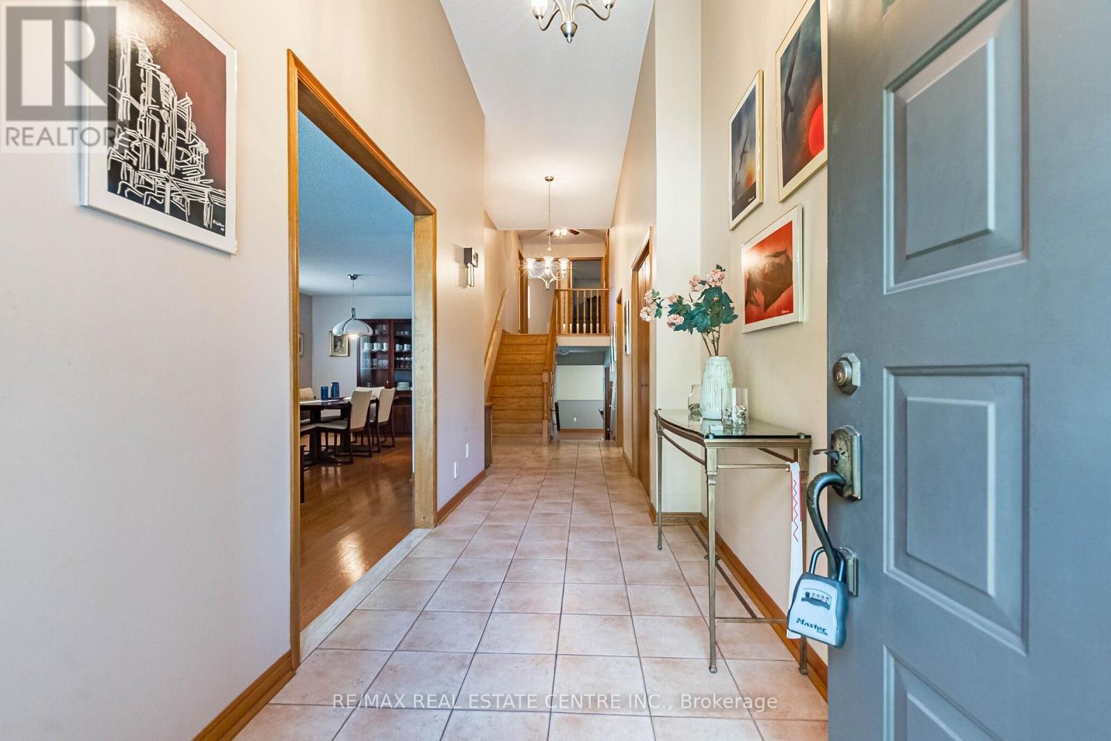 202 Whitchurch Mews, Mississauga, Ontario  L5A 4B3 - Photo 5 - W13248548