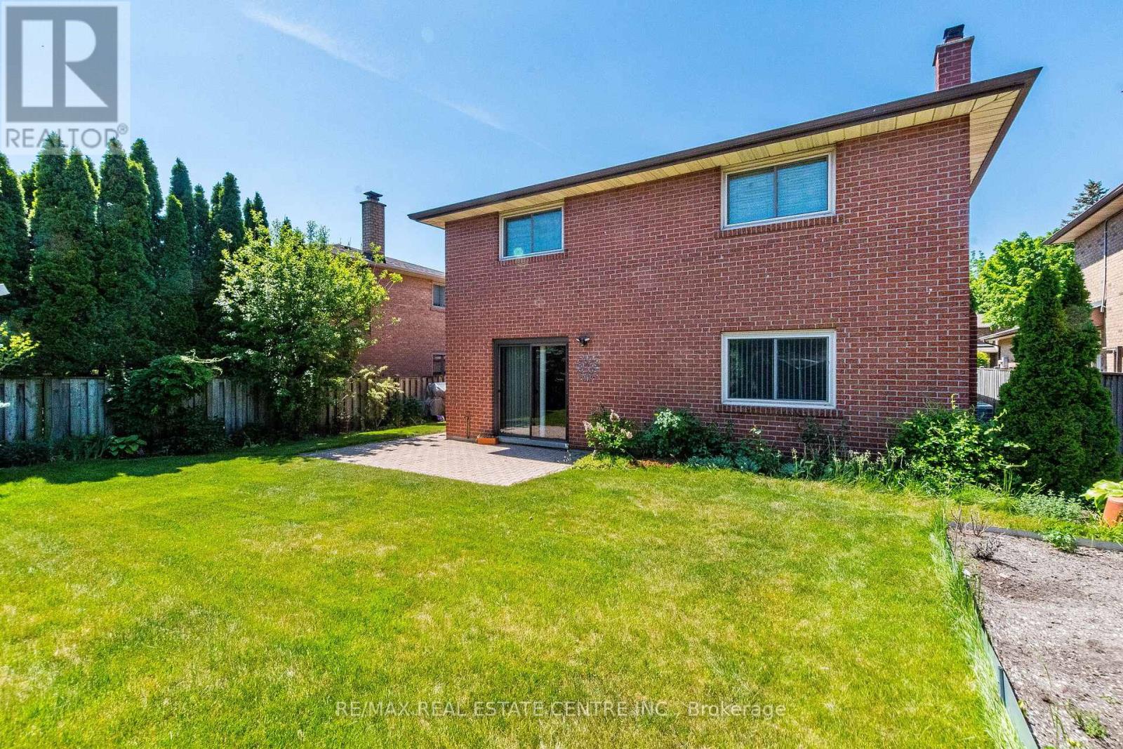 202 Whitchurch Mews, Mississauga, Ontario  L5A 4B3 - Photo 50 - W13248548