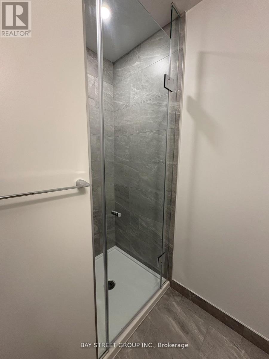4309 - 395 Square One Drive, Mississauga, Ontario  L5B 0P6 - Photo 6 - W13248552