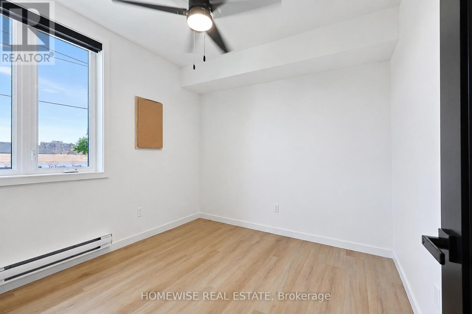 4 - 159 Locksley Avenue, Toronto, Ontario  M6B 3N6 - Photo 14 - W13248578