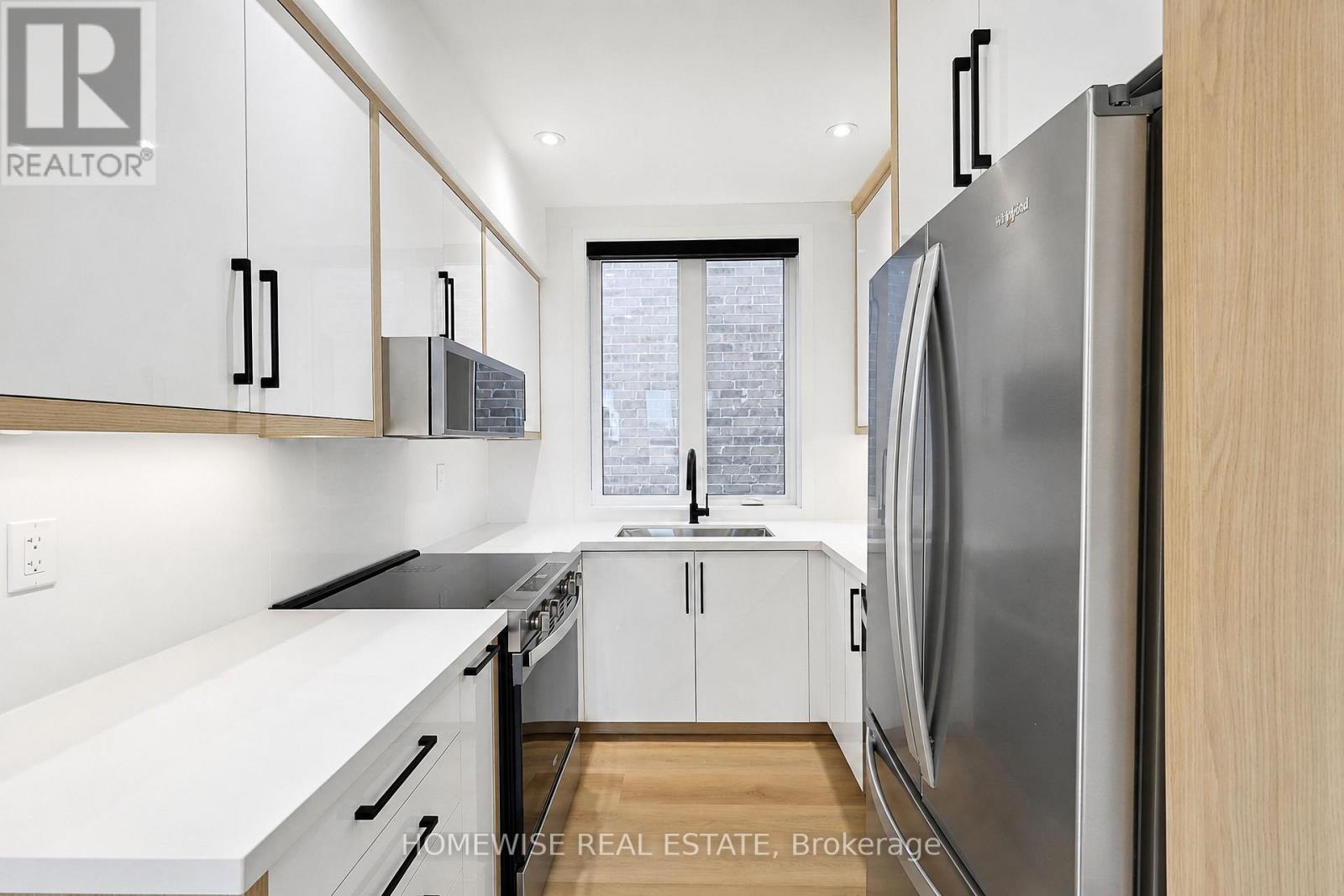 4 - 159 Locksley Avenue, Toronto, Ontario  M6B 3N6 - Photo 4 - W13248578