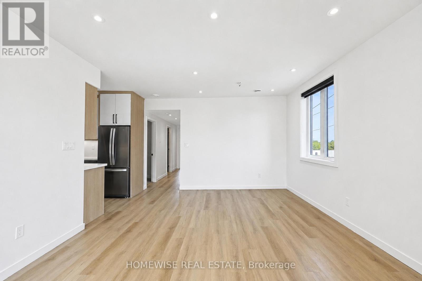 4 - 159 Locksley Avenue, Toronto, Ontario  M6B 3N6 - Photo 6 - W13248578